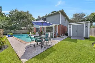 2205 S Mission Cir, Friendswood, TX 77546 - Photo 30