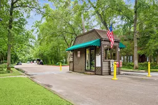 11711 Memorial Dr, Houston, TX 77024 - Photo 2