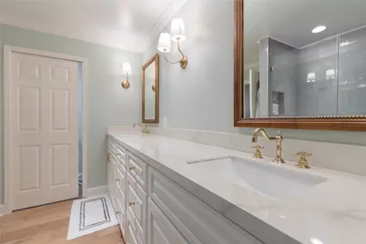 7823 Fairdale Lane, Houston, TX 77063 - Photo 38