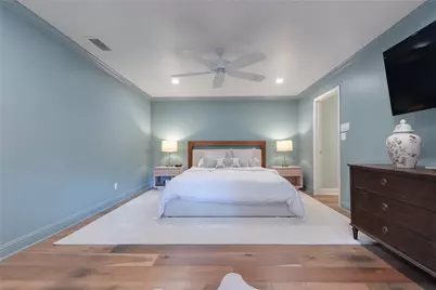 7823 Fairdale Lane, Houston, TX 77063 - Photo 34