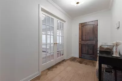 7823 Fairdale Lane, Houston, TX 77063 - Photo 6