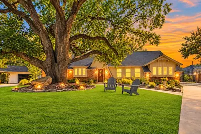 7823 Fairdale Lane, Houston, TX 77063 - Photo 2