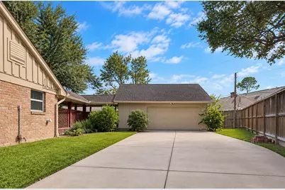 7823 Fairdale Lane, Houston, TX 77063 - Photo 42