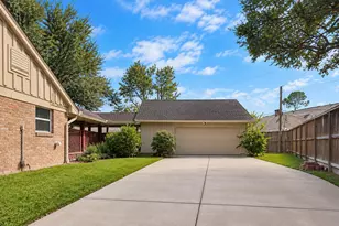 7823 Fairdale Ln, Houston, TX 77063 - Photo 42