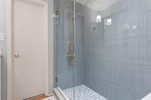 7823 Fairdale Ln, Houston, TX 77063 - Photo 40