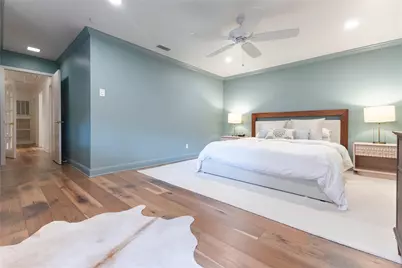 7823 Fairdale Lane, Houston, TX 77063 - Photo 36
