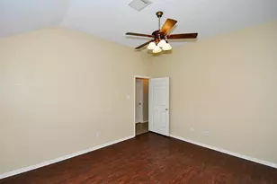 8715 Charity St, Needville, TX 77461 - Photo 10