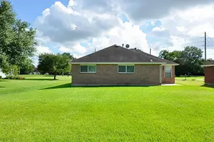 8715 Charity St, Needville, TX 77461 - Photo 16