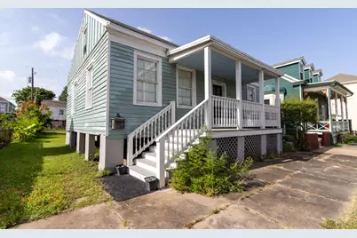 1415 Avenue K, Galveston, TX 77550 - Photo 2