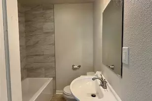 1427 W 7th St, Freeport, TX 77541 - Photo 12