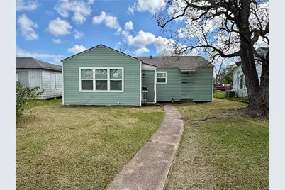 1427 W 7th Street, Freeport, TX 77541 - Photo 1