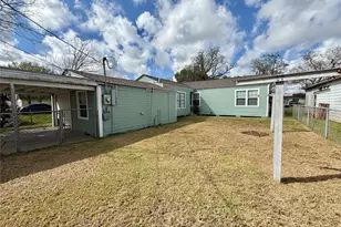 1427 W 7th St, Freeport, TX 77541 - Photo 26
