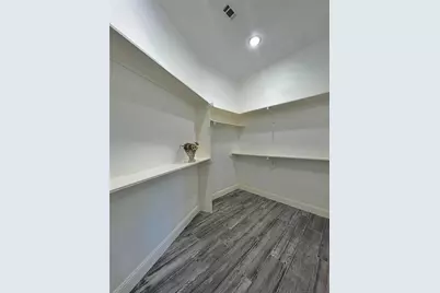 10127 Grover Ln, Houston, TX 77041 - Photo 8