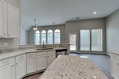 11414 Oak Lake Glen Circle, Sugar Land, TX 77498 - Photo 6