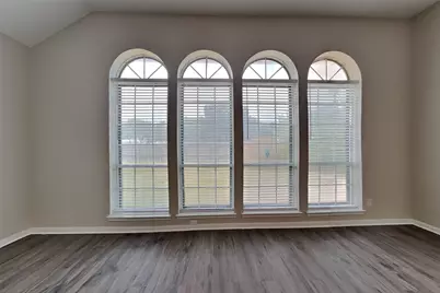 11414 Oak Lake Glen Circle, Sugar Land, TX 77498 - Photo 4