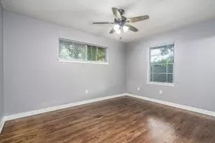 4915 Hialeah Dr, Houston, TX 77092 - Photo 22