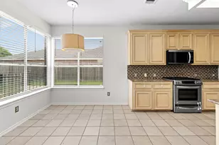 2122 Hill Canyon Ct, Sugar Land, TX 77479 - Photo 12