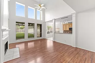 2122 Hill Canyon Ct, Sugar Land, TX 77479 - Photo 8