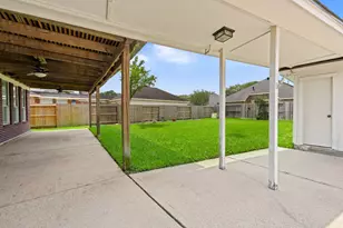 2122 Hill Canyon Ct, Sugar Land, TX 77479 - Photo 32