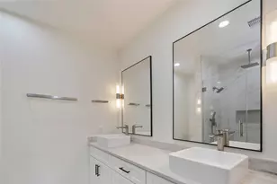 7977 Angus St, Houston, TX 77028 - Photo 12