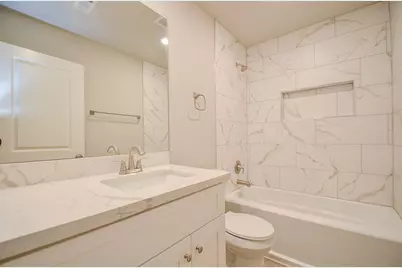 815 Easy Street, La Porte, TX 77571 - Photo 6