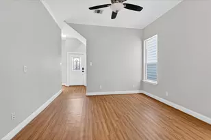 4439 Spencer St, Houston, TX 77007 - Photo 8