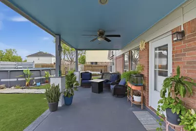 6621 Blue Hollow Lane, Dickinson, TX 77539 - Photo 32