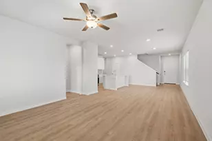 4011 Windy Whisper Dr, Brookshire, TX 77423 - Photo 6