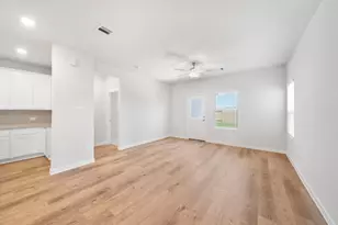 4011 Windy Whisper Dr, Brookshire, TX 77423 - Photo 6