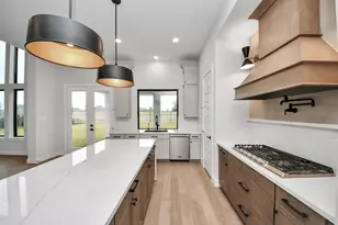 11015 Sandy Pinewoods Trl, Cypress, TX 77433 - Photo 16