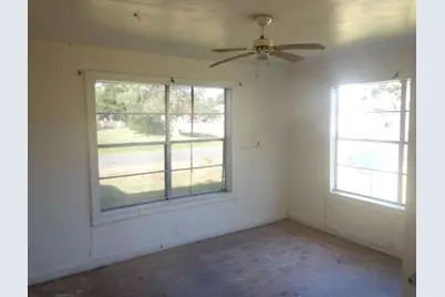 803 Chester Street, West Orange, TX 77630 - Photo 10