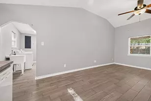 9898 Arbor Oak, Willis, TX 77318 - Photo 10