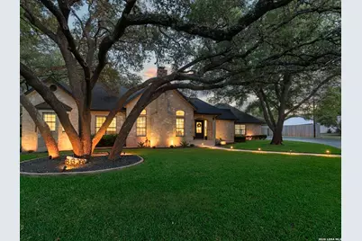 8638 Classic Oaks Ln, San Antonio, TX 78255 - Photo 2
