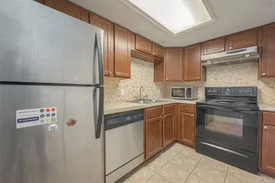 3758 Tanglewilde Street #2, Houston, TX 77063 - Photo 12