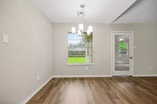 3810 Clover Dr, Alvin, TX 77511 - Photo 10
