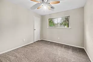 3810 Clover Dr, Alvin, TX 77511 - Photo 16
