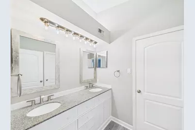 8055 Cambridge Street #26, Houston, TX 77054 - Photo 8