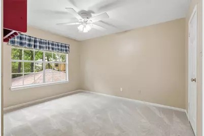 27 N Duskwood Place, The Woodlands, TX 77381 - Photo 24