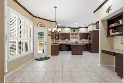 27 N Duskwood Place, The Woodlands, TX 77381 - Photo 14
