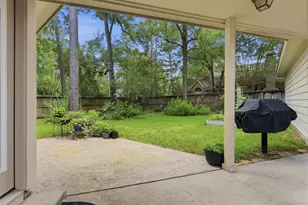 27 N Duskwood Pl, The Woodlands, TX 77381 - Photo 24