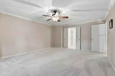 27 N Duskwood Place, The Woodlands, TX 77381 - Photo 20