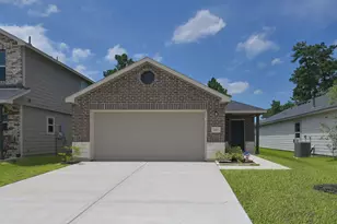 1887 Brushy Cedar Dr, Conroe, TX 77301 - Photo 2