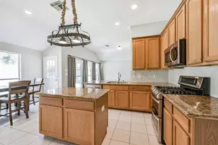 13203 Yaupon Holly Ln, Houston, TX 77044 - Photo 14