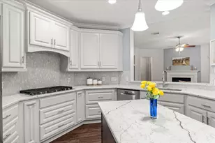 3102 Silverberry Trail, Houston, TX 77345 - Photo 6