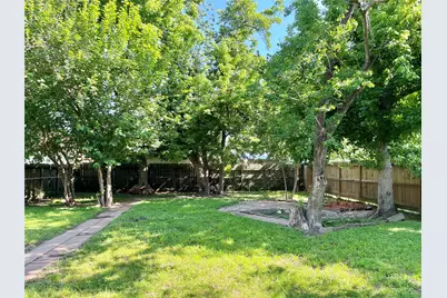 421 Benbrook Drive, Houston, TX 77076 - Photo 4