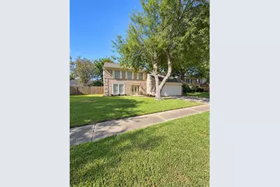 2322 Colleen Drive Drive, Pearland, TX 77581 - Photo 2