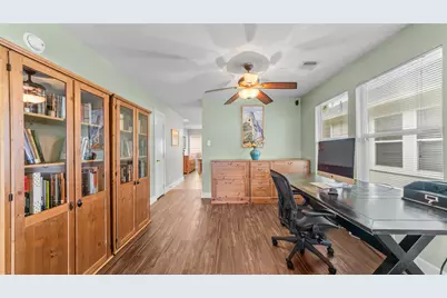 9906 Farrell Drive, Houston, TX 77070 - Photo 10