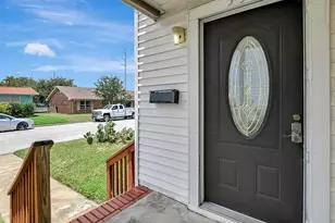 5309 Perry Ave, Galveston, TX 77551 - Photo 2