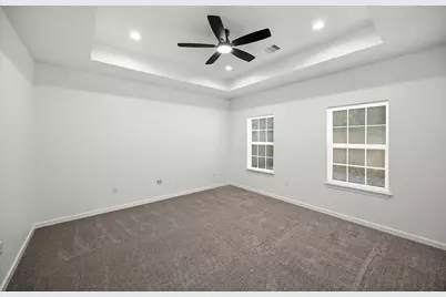 10426 Royal Oaks Drive, Houston, TX 77016 - Photo 10