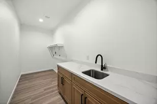 10426 Royal Oaks Dr, Houston, TX 77016 - Photo 18